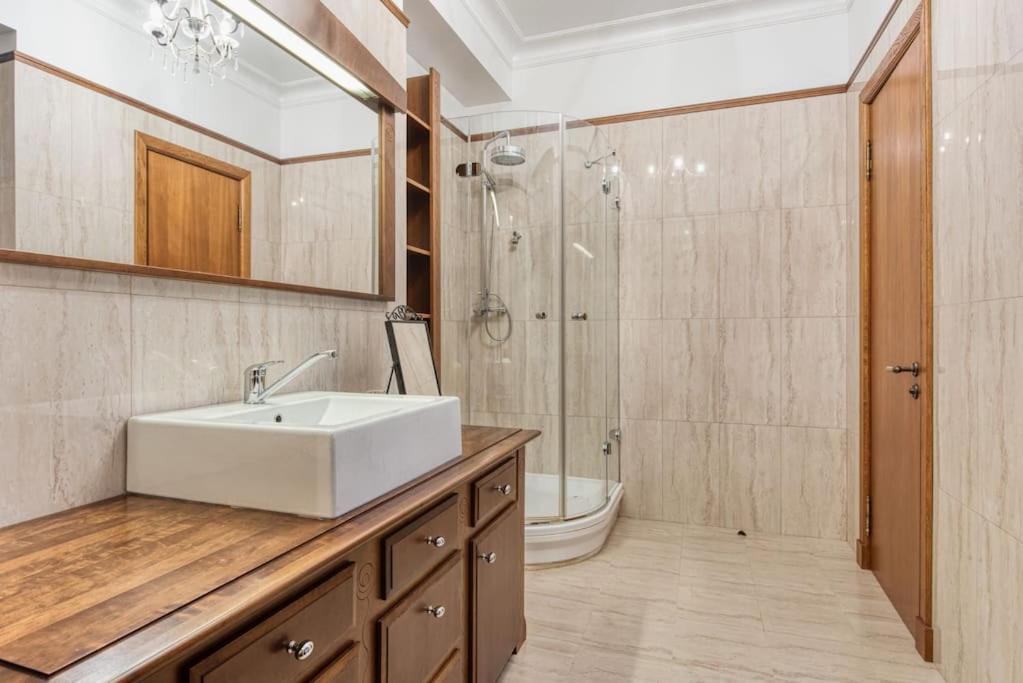 Apartment In Quiet Center, Riga